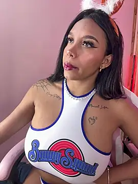 MadeleineSanez online show from May 21, 5:05 am