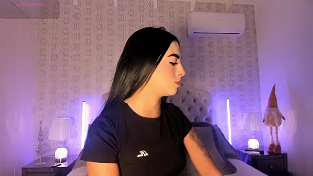 AriRobert  online show from December 23, 4:05 am