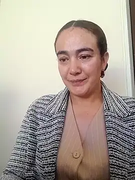skayhot  online show from May 8, 2:42 pm
