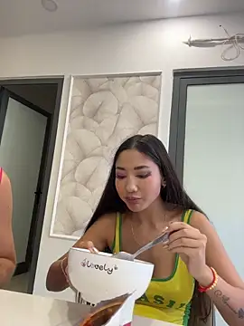 lean lie8 online show from February 3, 6:40 am