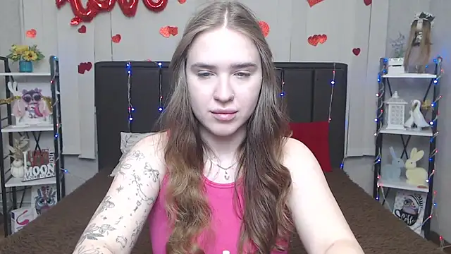 LauraHlot online show from May 26, 6:35 am