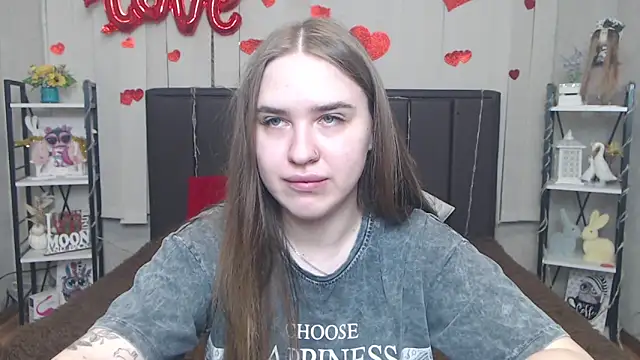 LauraHlot online show from May 12, 5:48 am