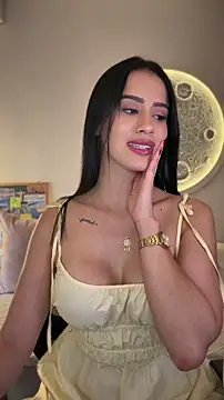 SarahhSmitth1 online show from May 25, 9:25 pm
