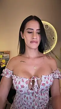 SarahhSmitth1 online show from May 16, 2:03 am