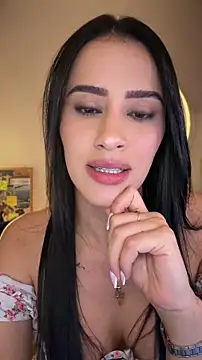 SarahhSmitth1 online show from May 16, 1:30 am