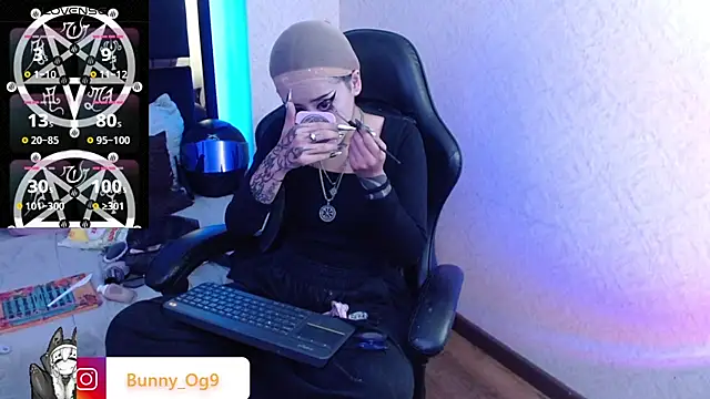 Bunny O online show from May 8, 2:26 am