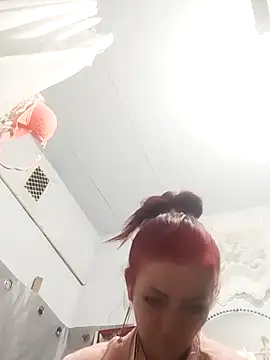 SweetLeila40 online show from May 17, 7:46 pm