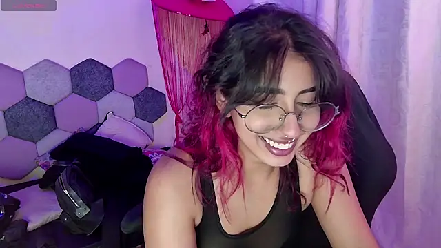 Horny tgn online show from May 10, 6:32 pm