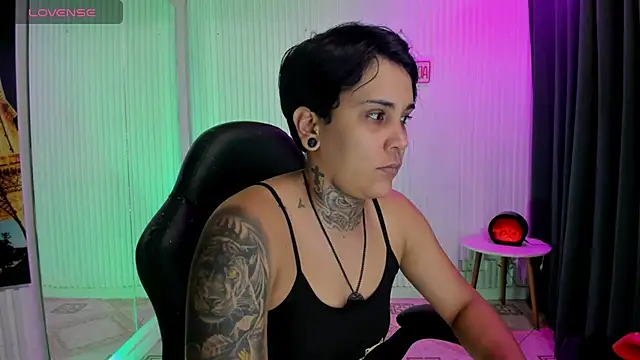 ZhoeStrong online show from May 27, 1:57 am