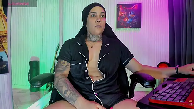 ZhoeStrong online show from May 18, 4:07 am