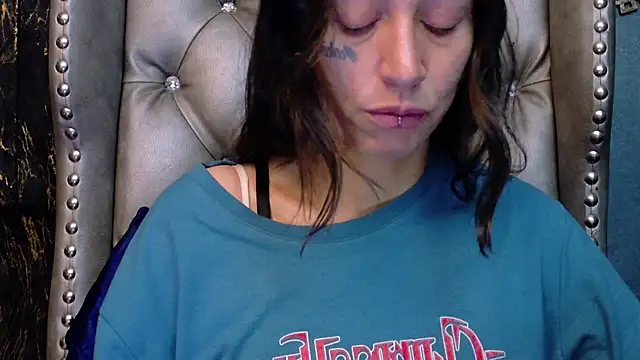 LusstCruella online show from May 13, 12:33 pm