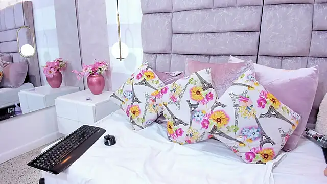 melaniee jones online show from June 26, 5:36 pm
