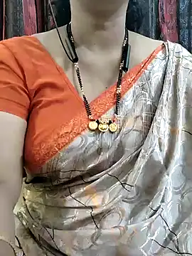 Snapshot of bhuvana555 chatting on October 10, 3:55 am bhuvana555 online show from October 10, 3:55 am