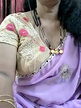 Snapshot of bhuvana555 chatting on September 8, 5:34 pm bhuvana555 online show from September 8, 5:34 pm