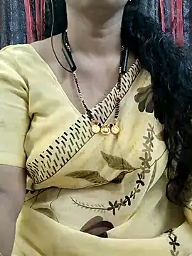 Snapshot of bhuvana555 chatting on September 16, 4:31 am bhuvana555 online show from September 16, 4:31 am