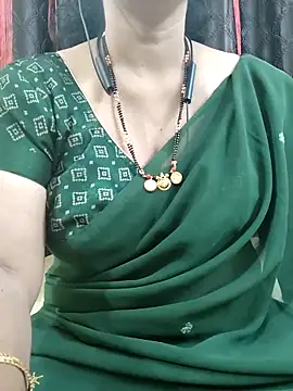 Snapshot of bhuvana555 chatting on September 20, 5:33 pm bhuvana555 online show from September 20, 5:33 pm