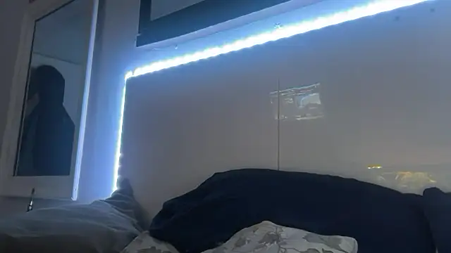 hot shot 13 online show from November 30, 6:45 pm