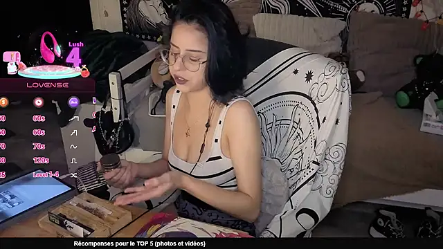 LisandreLaVenale online show from October 16, 10:34 pm