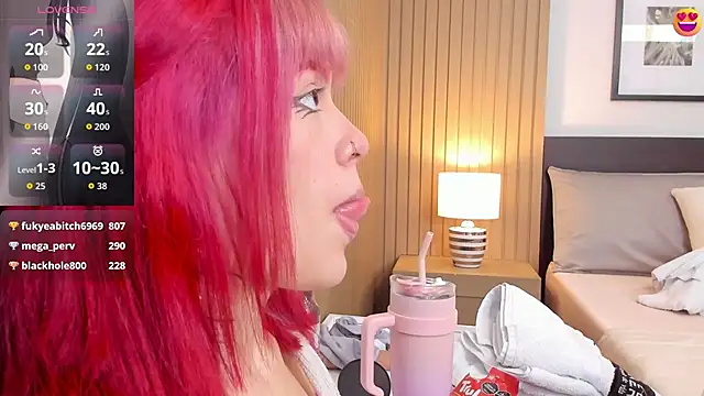 sofia shadow online show from October 12, 4:15 am