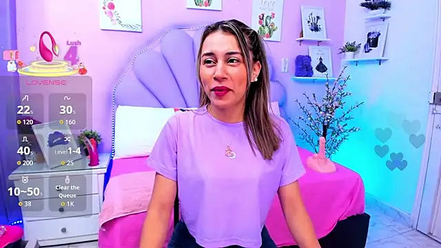 HannaPretthy online show from May 4, 11:36 am