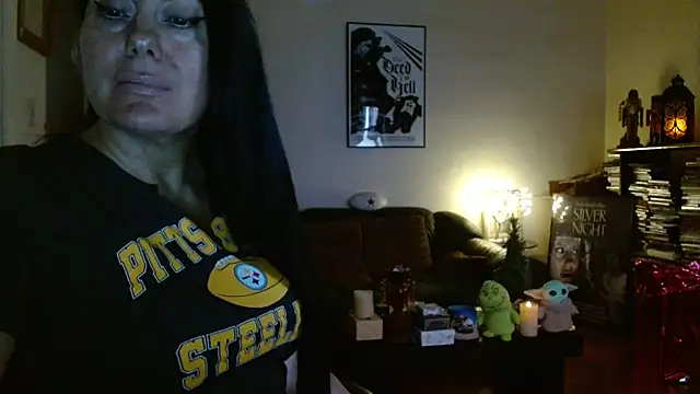 mandaloriangirls online show from December 14, 8:03 pm