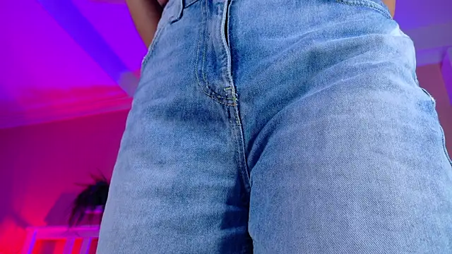 ParisFox  online show from March 23, 8:04 pm