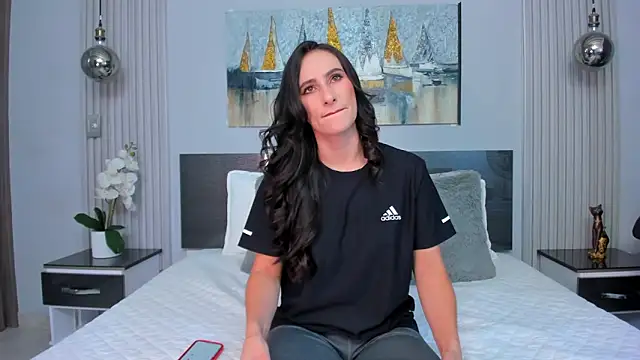 SaraGomez1 online show from May 20, 2:47 pm
