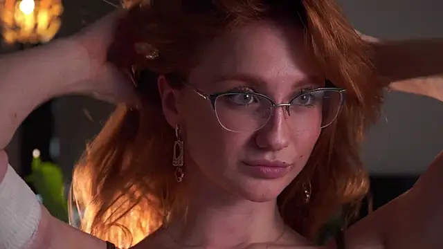 EsmaCrumbley online show from April 3, 5:27 am