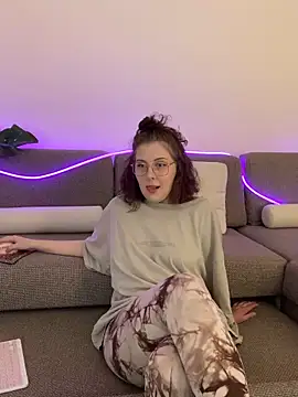 cinnabon  online show from February 21, 4:08 pm