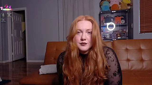 Scarlettredff online show from March 28, 1:49 am