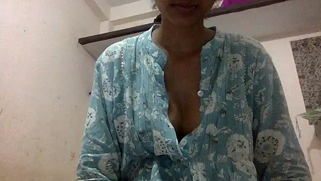 Shalu79 online show from July 6, 6:54 pm