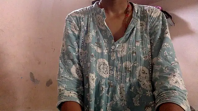 Shalu79 online show from July 2, 5:57 am