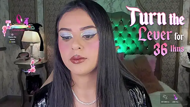 SoffiQueen online show from May 12, 2:02 pm