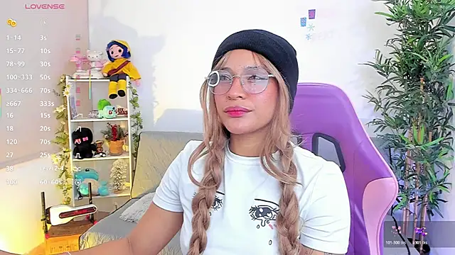 natty romanof 18 online show from February 20, 12:39 pm