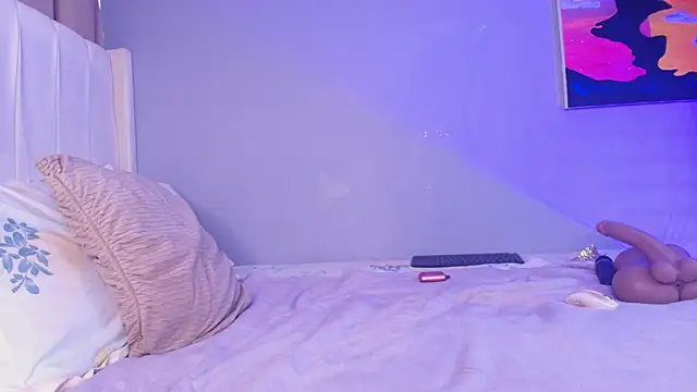 Shenoa1 online show from November 6, 2:12 pm