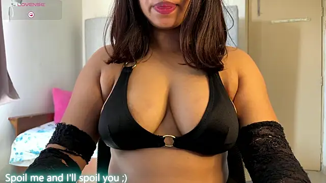 Snapshot of ohh_mona chatting on September 16, 4:53 am ohh mona online show from September 16, 4:53 am