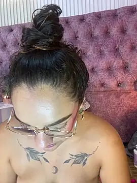 EMILYY FOXY online show from May 19, 1:56 am