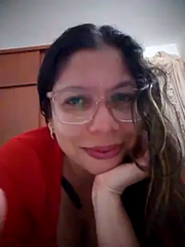 Carliina Soussa online show from February 5, 11:41 pm