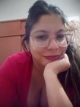 Carliina Soussa online show from May 11, 1:29 am