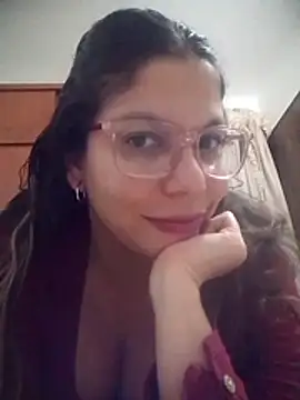 Carliina Soussa online show from May 17, 12:32 am