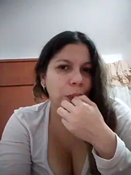 Carliina Soussa online show from October 20, 1:19 am