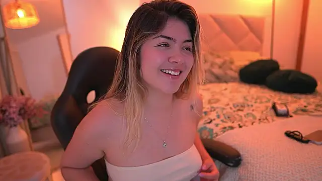 Lau Bee online show from November 25, 6:09 pm