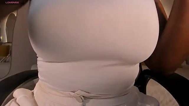 SavannahStorm online show from December 17, 12:31 pm