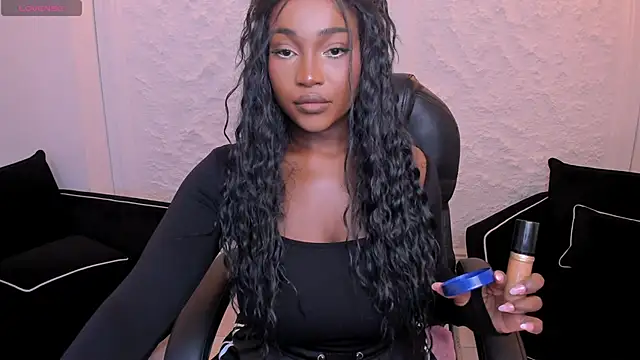 SavannahStorm online show from May 14, 4:29 am