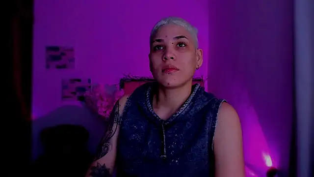 Charlee pink online show from February 28, 3:22 pm