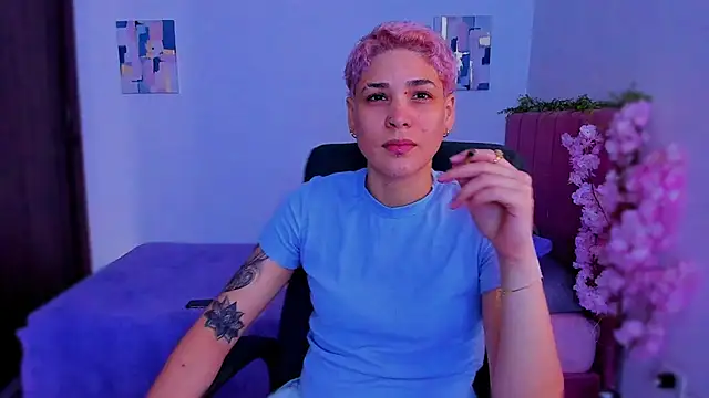 Charlee pink online show from December 15, 7:52 pm