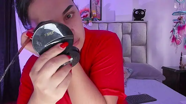 brianaGuzman online show from January 5, 6:44 pm