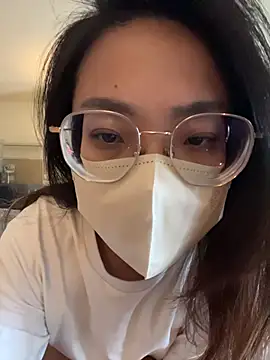 Snapshot of yourbootygirl chatting on November 1, 1:43 am yourbootygirl online show from November 1, 1:43 am