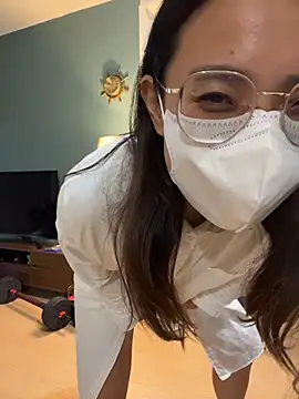 Snapshot of yourbootygirl chatting on November 2, 2:04 am yourbootygirl online show from November 2, 2:04 am