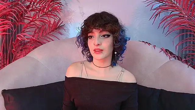 EvaHalsey online show from November 5, 7:41 pm